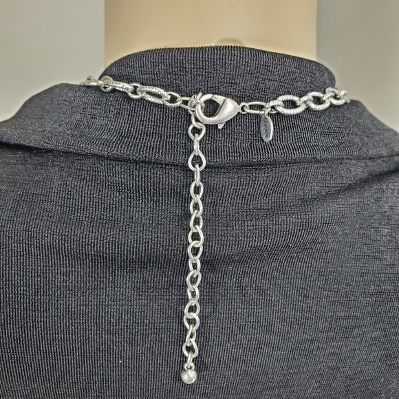 PreLoved Long Necklace - Beautiful - Adjustable - Picture 10 of 10